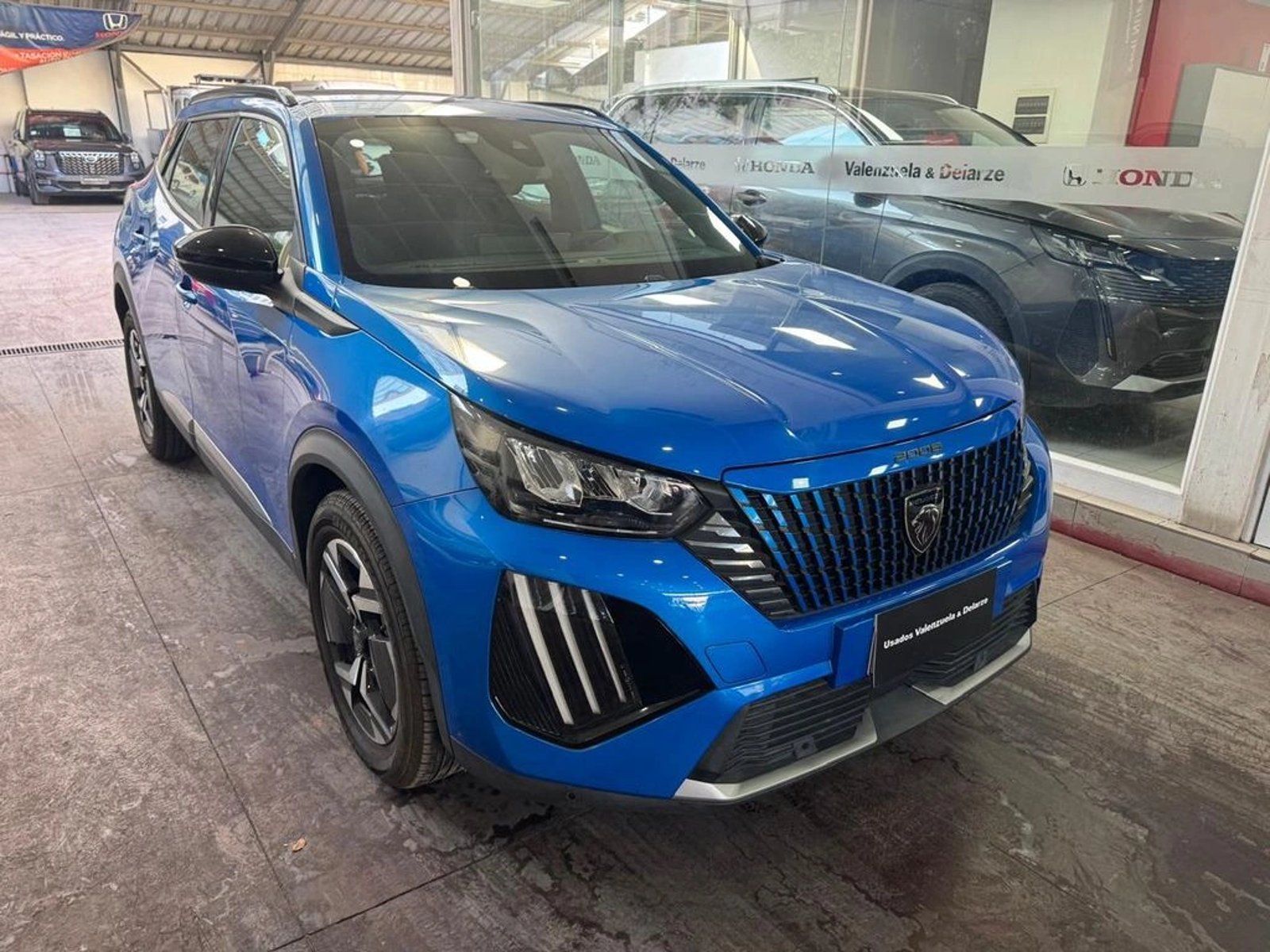 Peugeot 2008 MCA Allure Pack Puretech 130 2025 - Foto 3 de 12