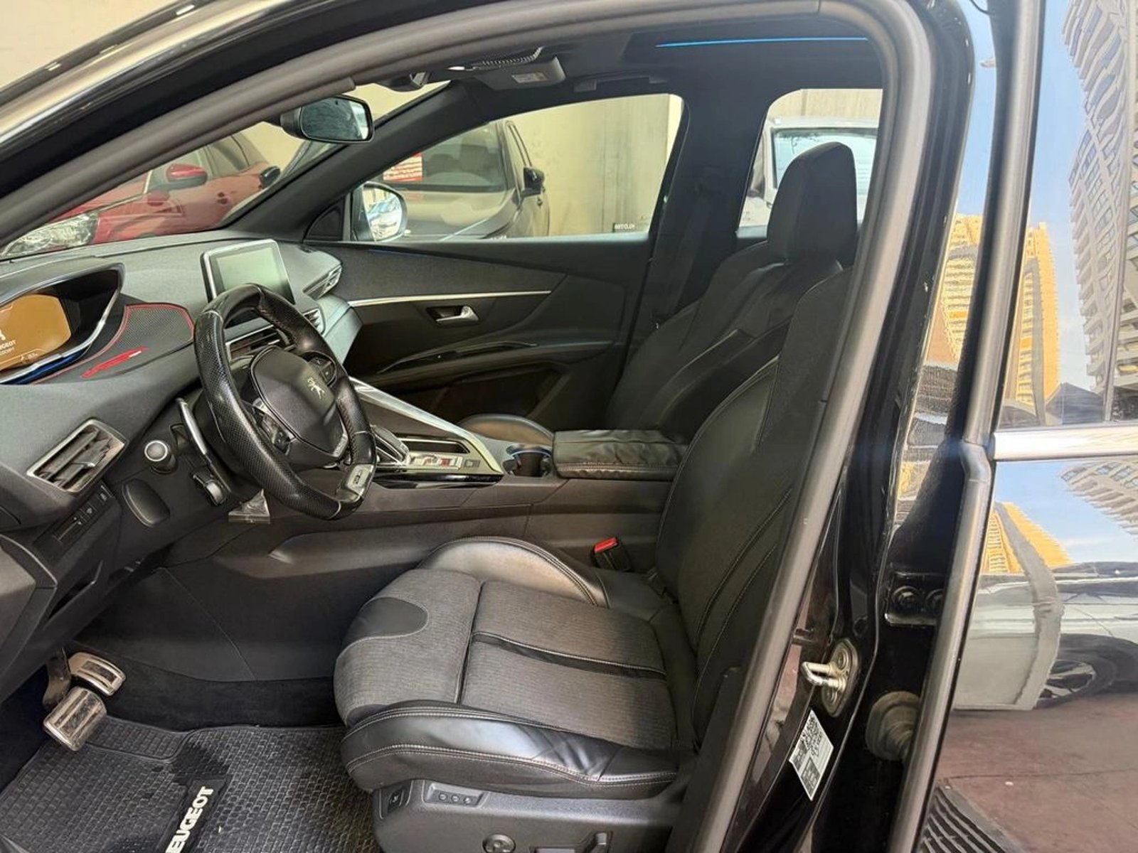 PEUGEOT 3008 GT-Line 1.6 THP 165HP EAT6 2018 - Imagen 12 de 17