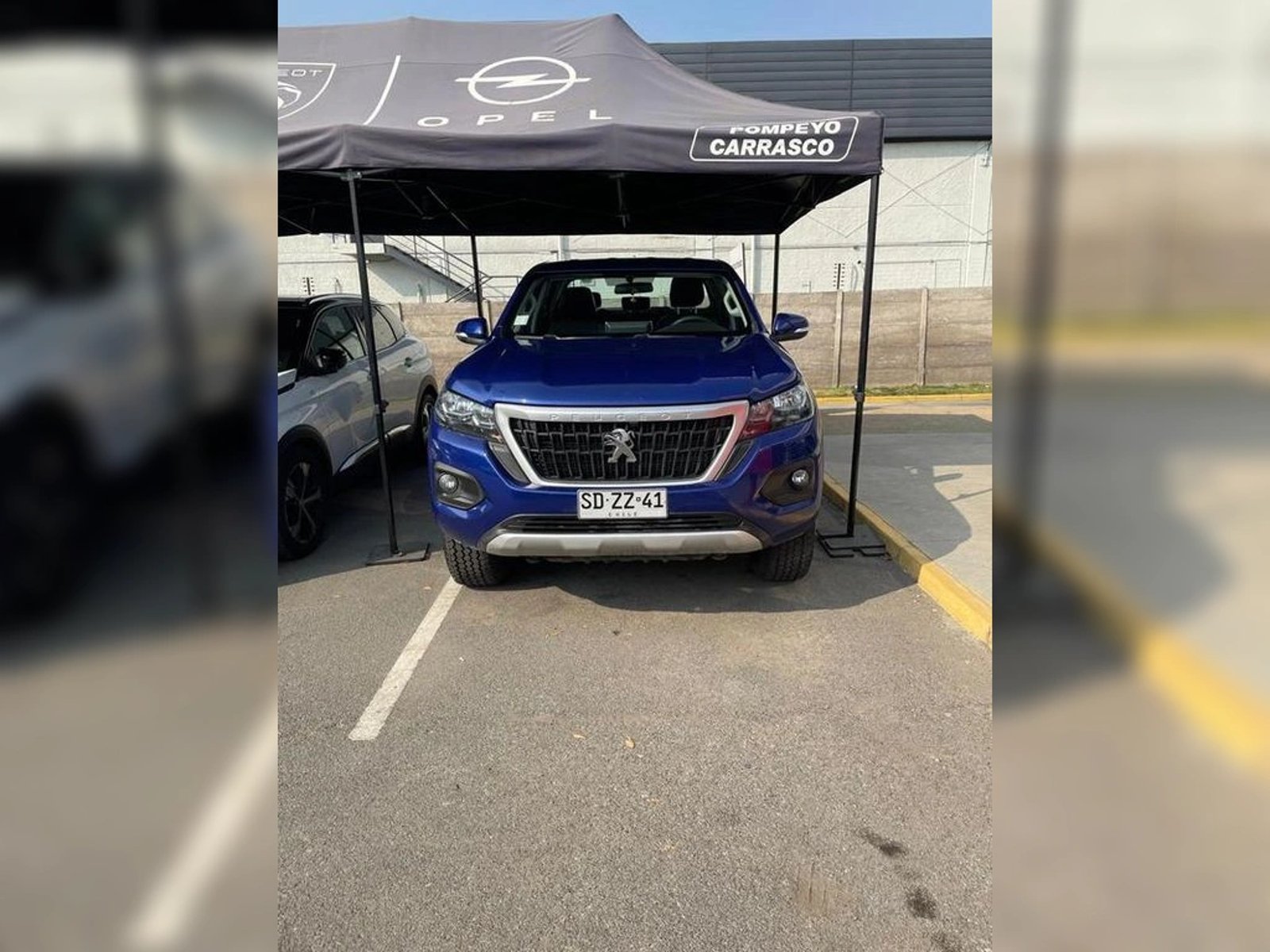 PEUGEOT LANDTREK Action4 BlueHDi 180 4x4 MT 2022 - Imagen 4 de 9