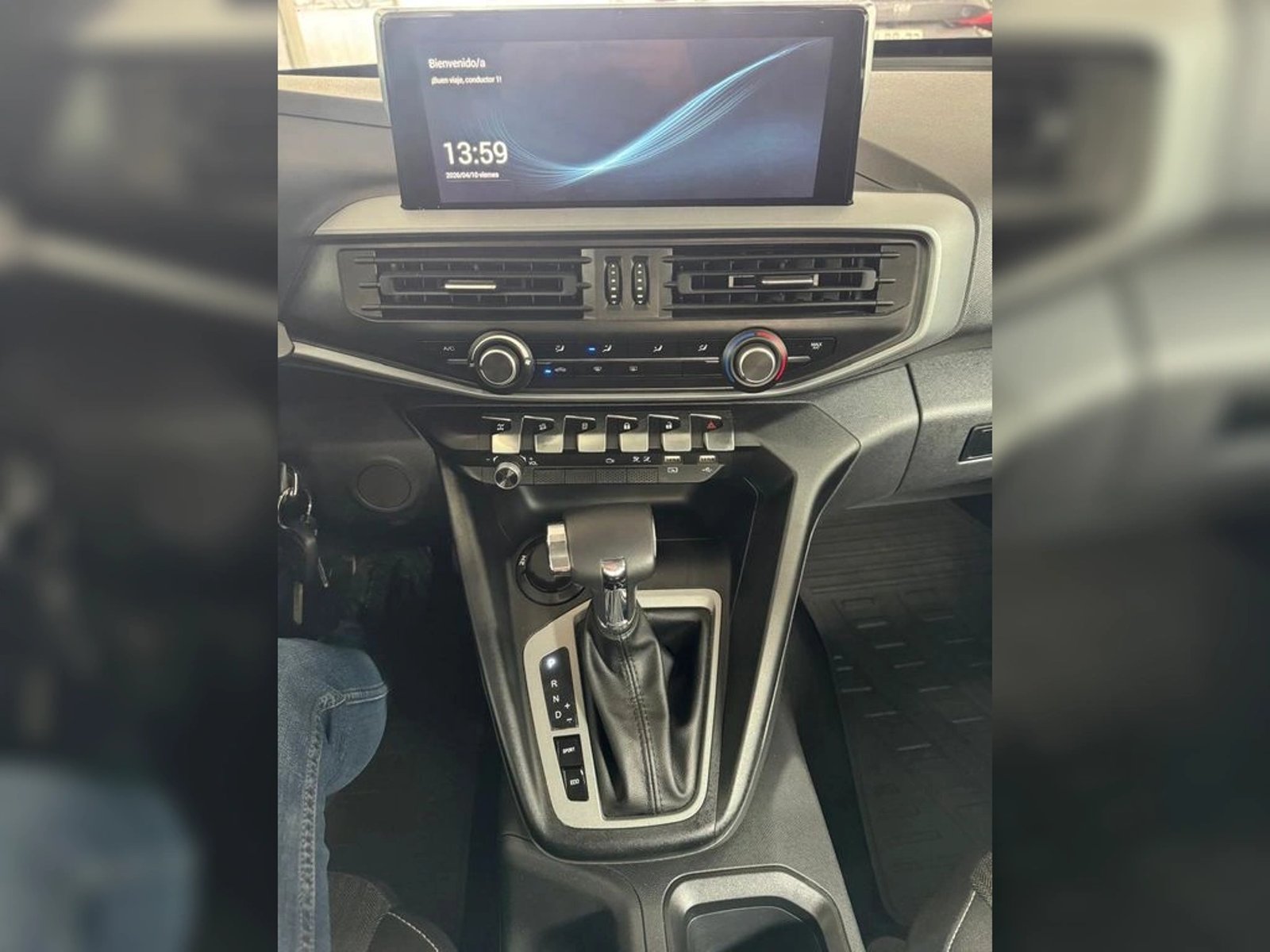 PEUGEOT LANDTREK Active BlueHDi 180 4x4 AT 2025 - Imagen 11 de 17