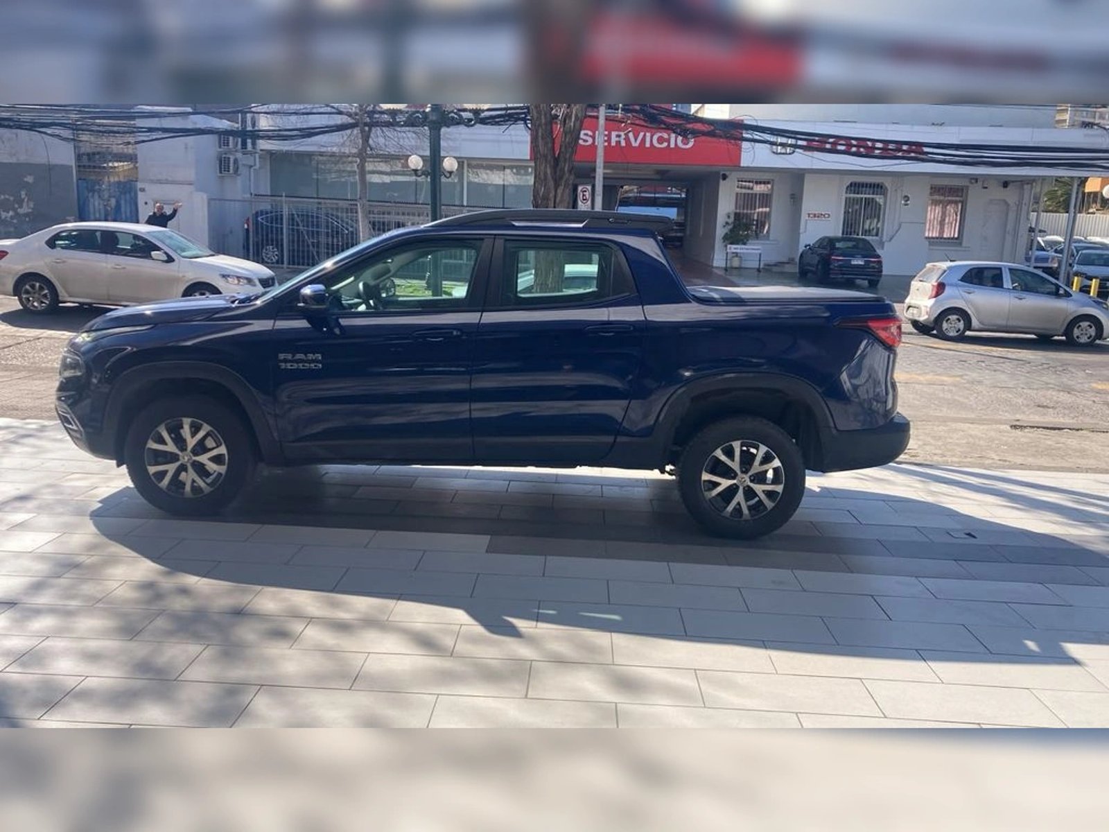RAM 1000 BIGHORN 1.8 AT LX 2024 - Imagen 6 de 11