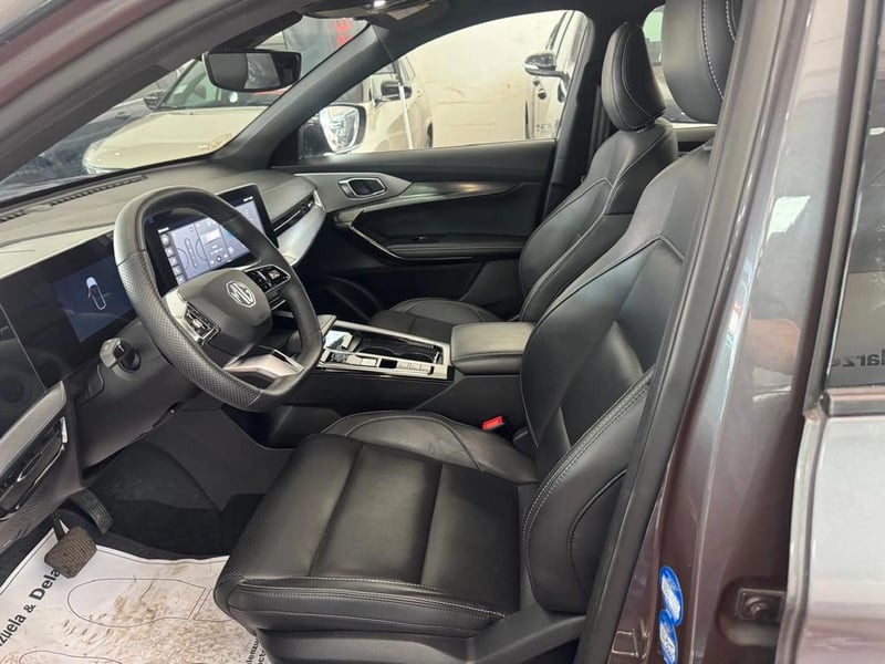 MG ONE 1.5T DLX 4X2 CVT AT 5P 2024 - Imagen 8 de 12