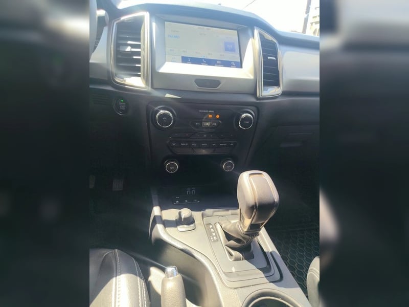 Ford RANGER Limited 4x4 3.2L 2023 - Imagen 14 de 16