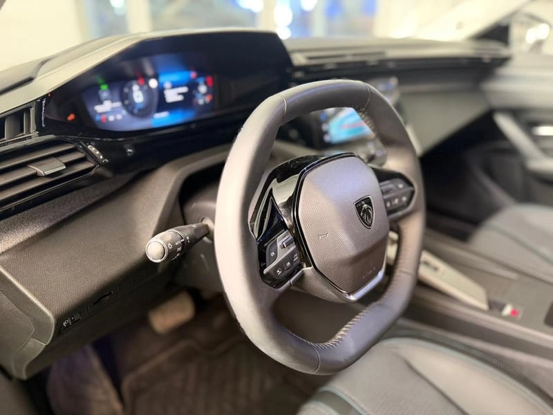 Peugeot 308 Allure Pack Puretech 130 EAT8 PRS 2025 - Imagen 13 de 13