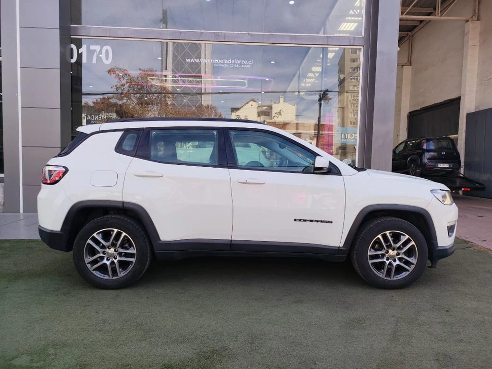 JEEP COMPASS Sport 2.4 2021 - Foto 4 de 17