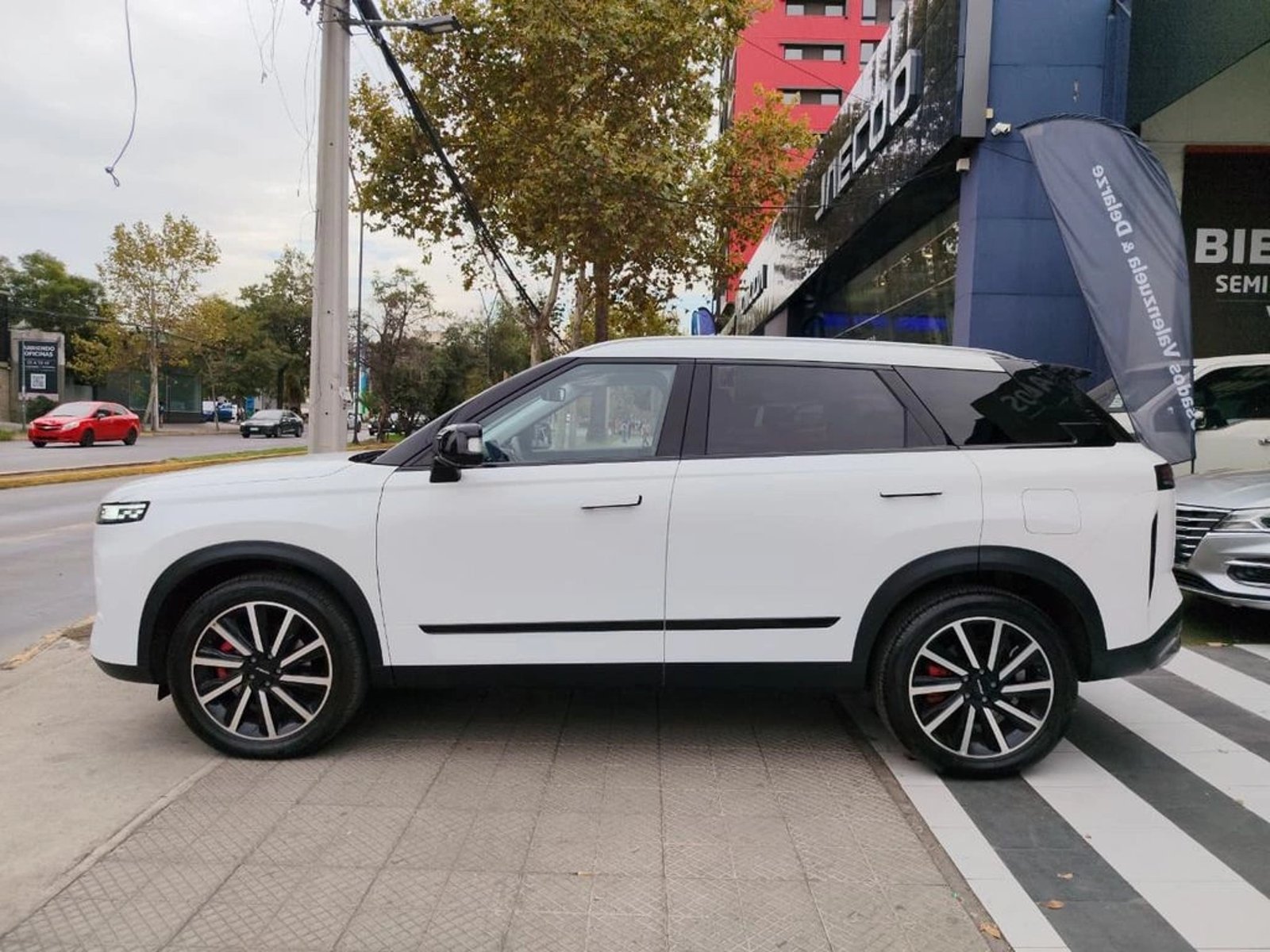 JAECOO 7 SUMMIT 1.6TGDI DCT-7 AWD 2025 - Imagen 4 de 20