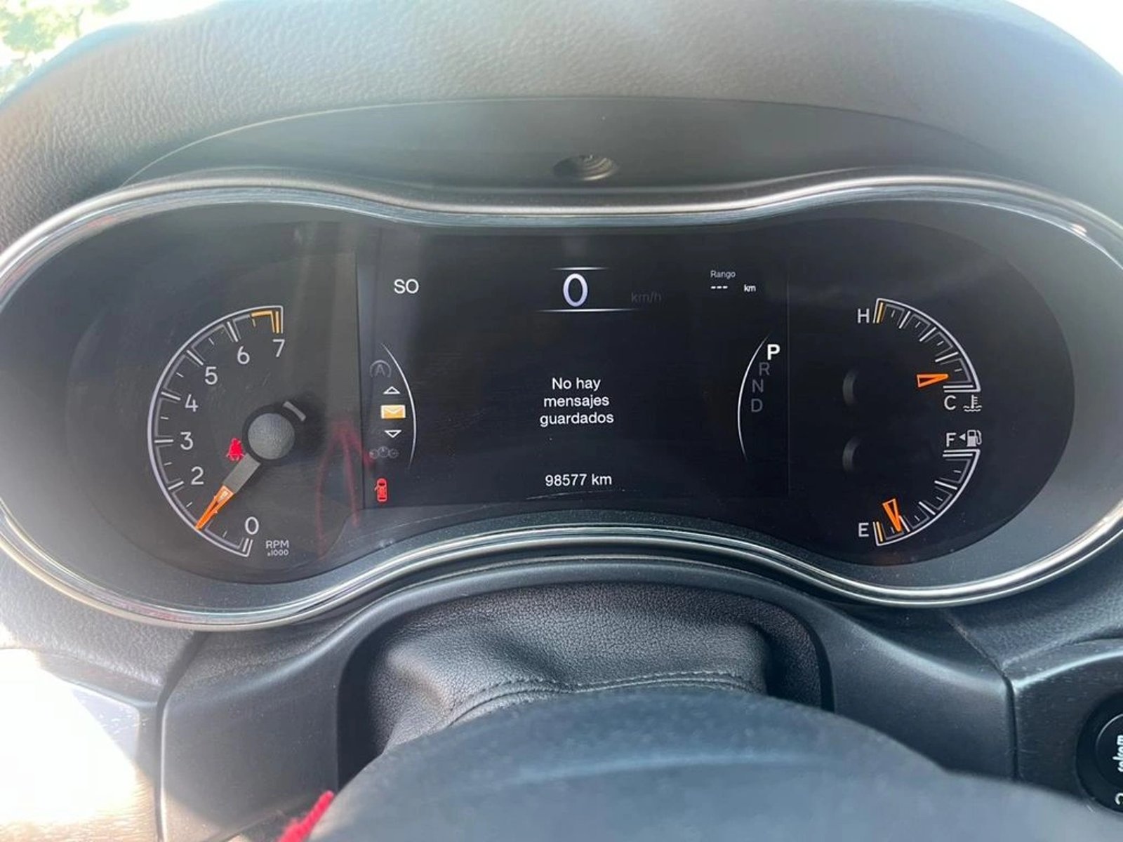 JEEP GRAND CHEROKEE Laredo Sport 2019 - Imagen 12 de 17