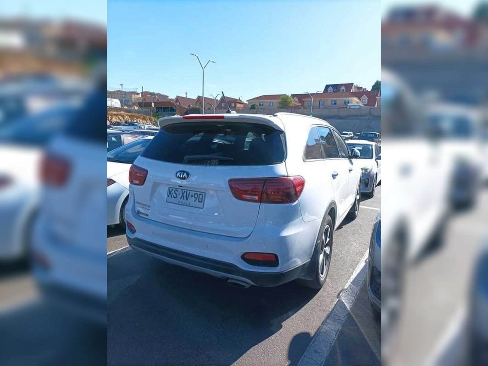 KIA SORENTO EX 2.4 M/T 2018 - Imagen 4 de 9