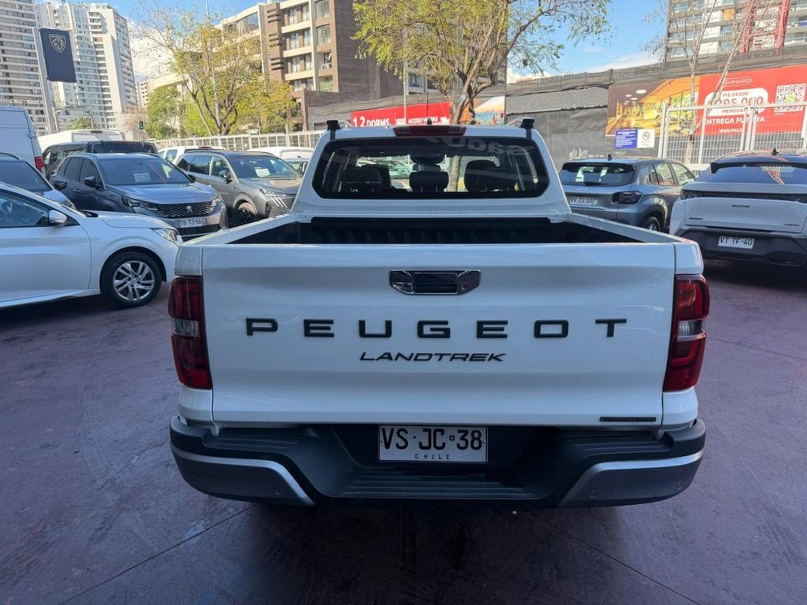 Peugeot LANDTREK MCA Action4 Diesel 200hp 4x4 AT 2026 - Foto 5 de 12