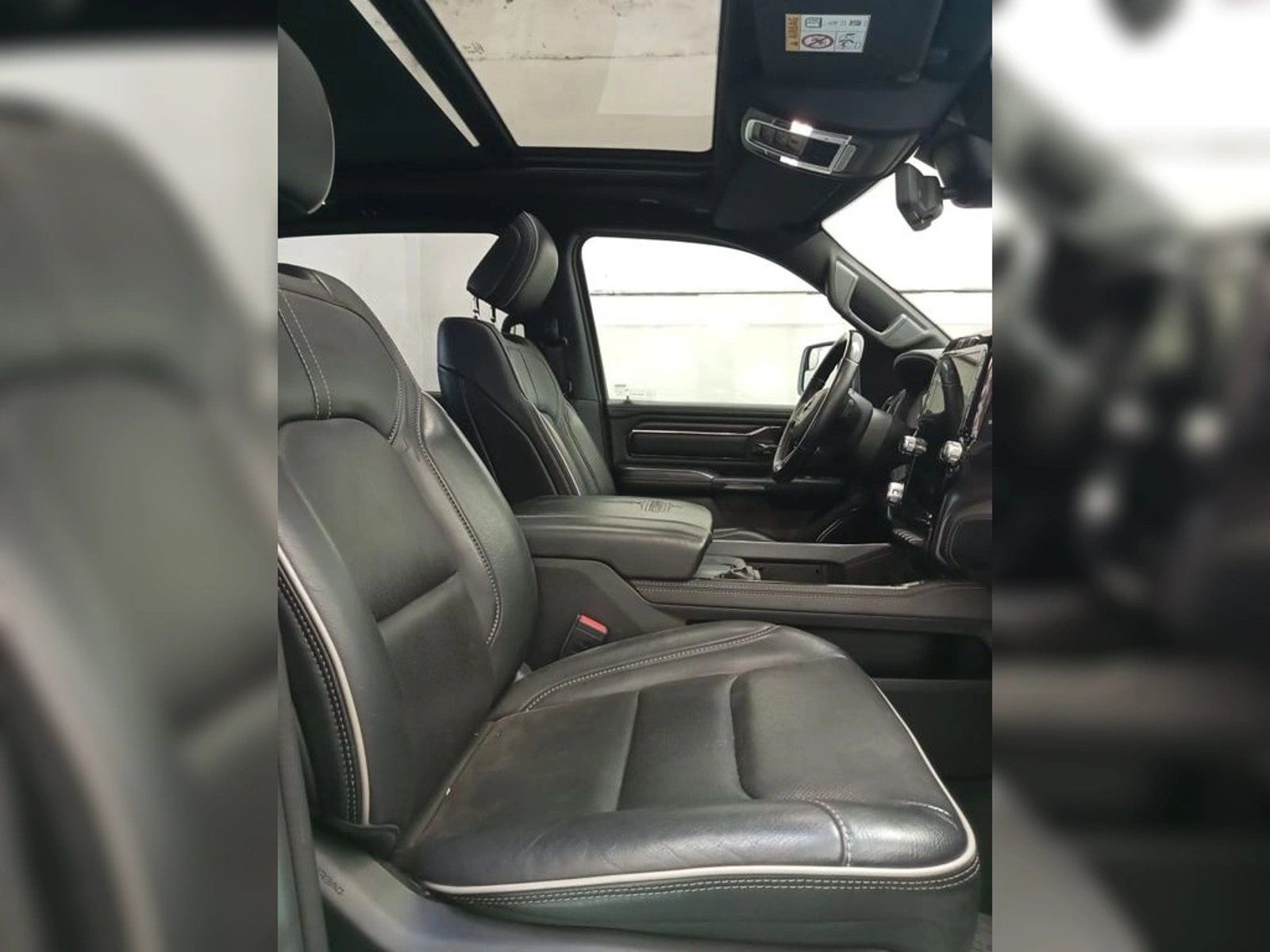 RAM 1500 LIMITED 5.7 AUT 2023 - Imagen 13 de 18