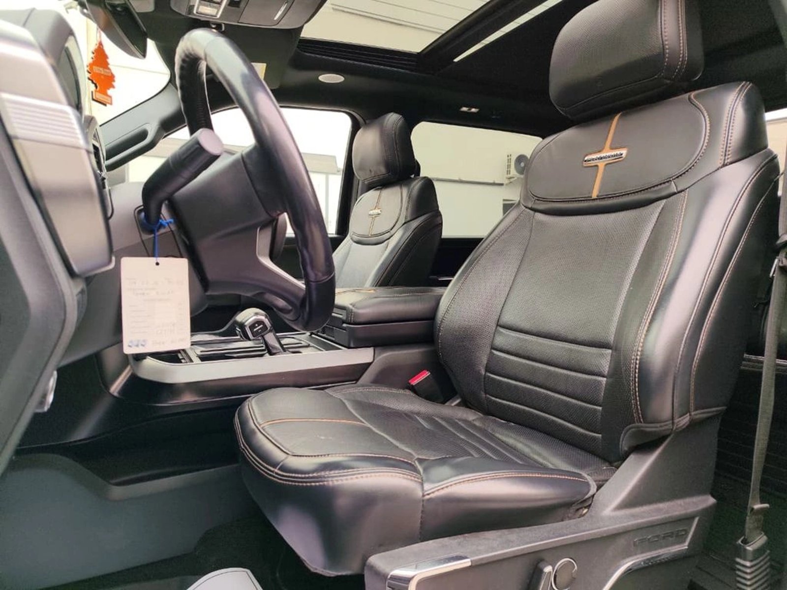 Ford F-150 Platinum 4WD AT 2023 - Imagen 8 de 17