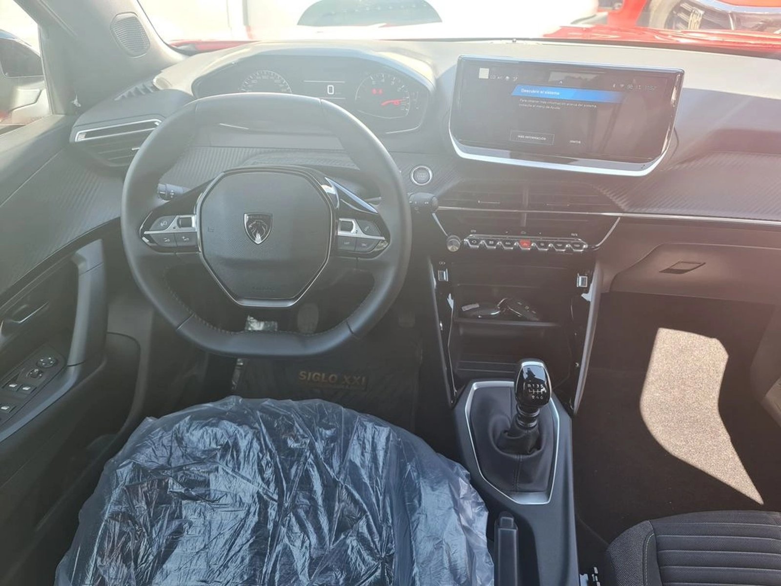 PEUGEOT 2008 MCA Active Puretech 130 2025 - Imagen 12 de 17