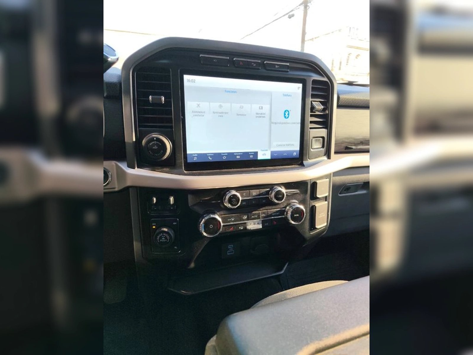 Ford F-150 XLT 4X4 5.0 AUT 2024 - Imagen 16 de 17