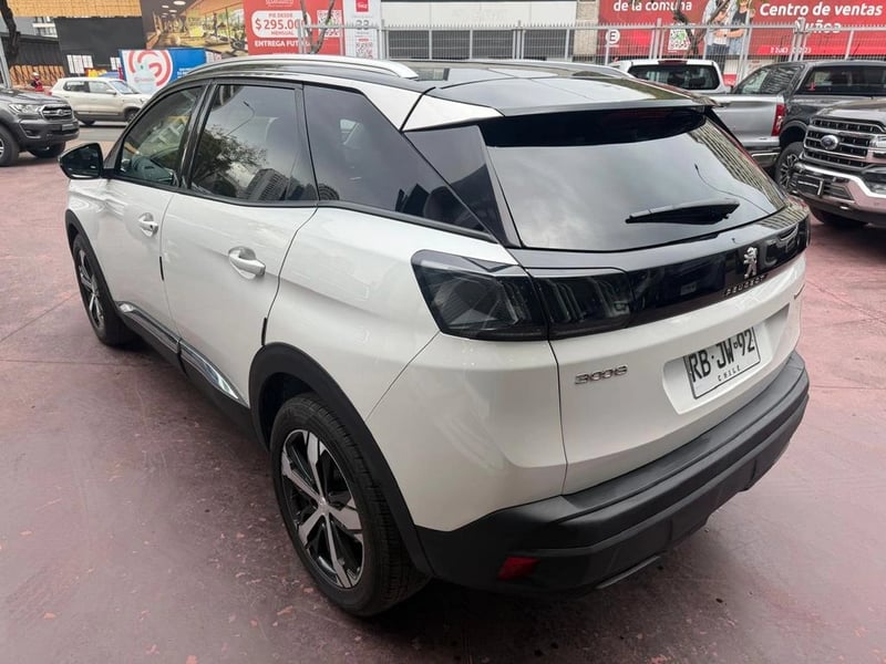 Peugeot 3008 ALLURE BLUE HDI HP 1.5 AUT 2021 - Imagen 6 de 12