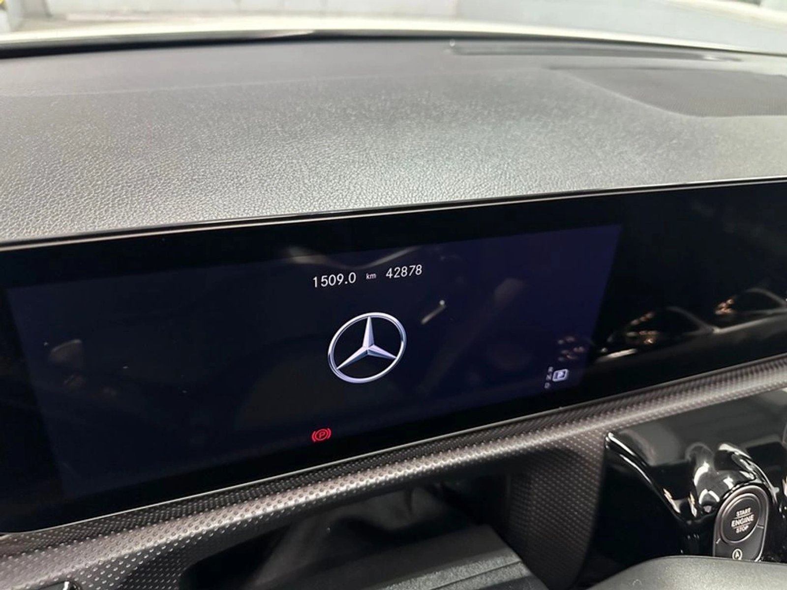 Mercedes-Benz A 35 AMG 4MATC HB 4x4 2.0 AUT 2023 - Imagen 9 de 9