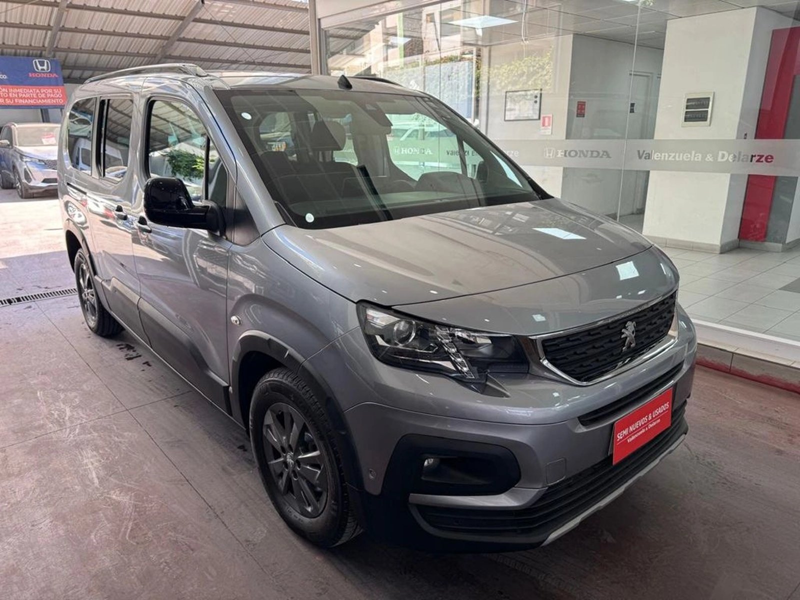 PEUGEOT RIFTER Allure 2025 - Imagen 3 de 19