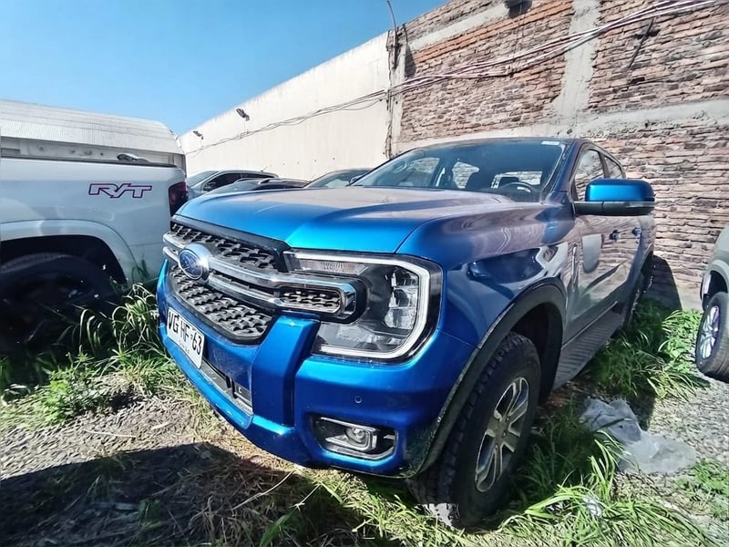 Ford RANGER XLT 4x4 2.0L AT 2025