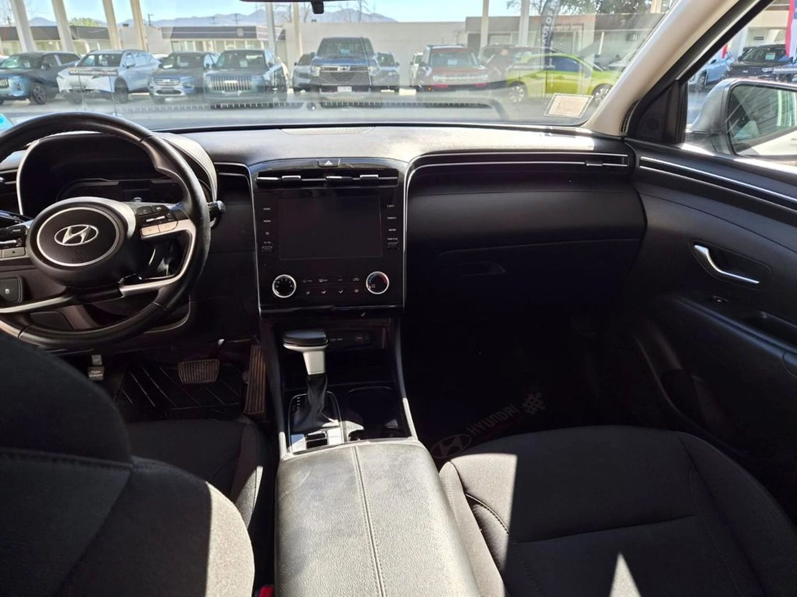 Hyundai TUCSON NX4 2.0 AUT 2023 - Imagen 11 de 12