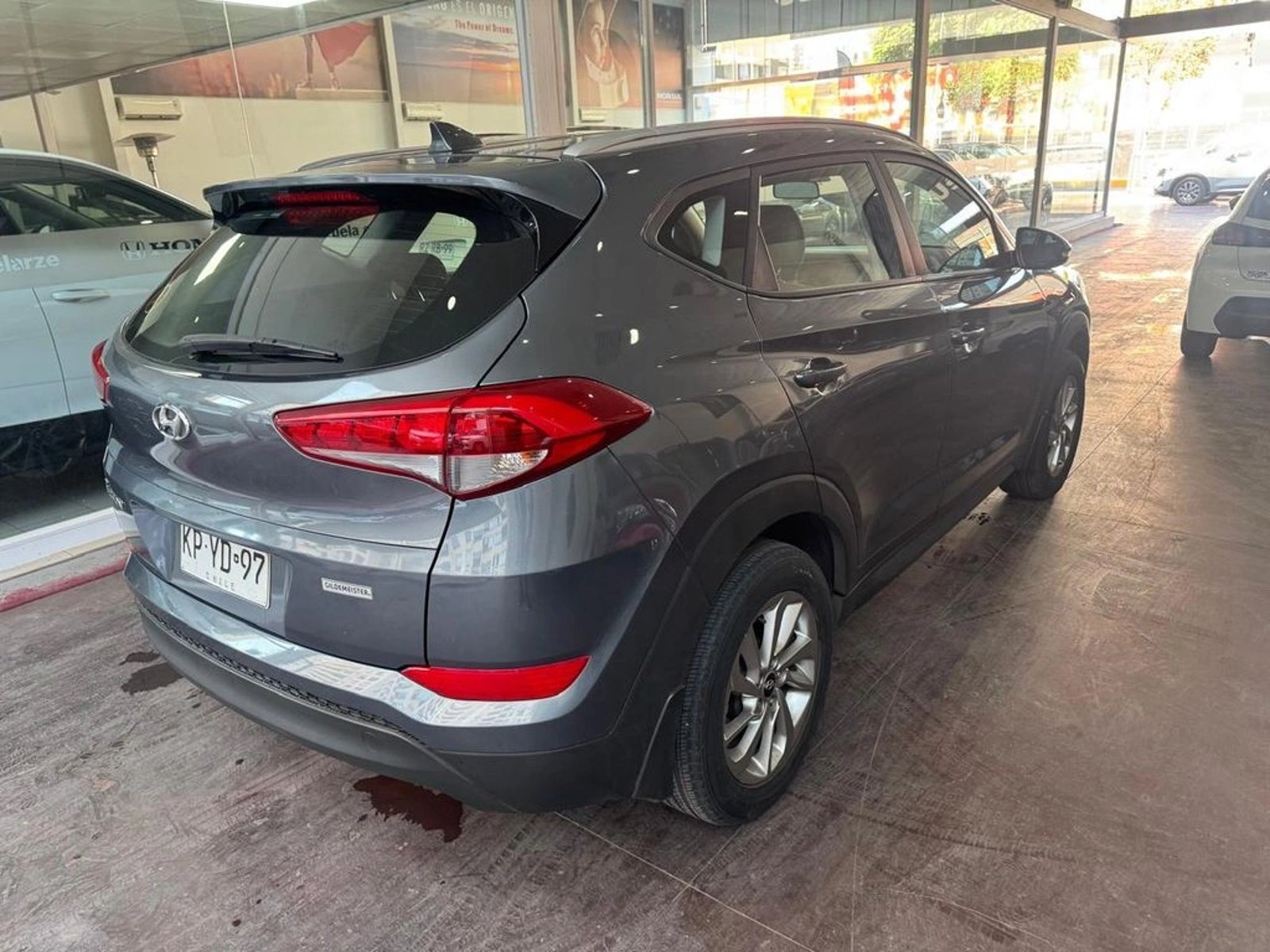 HYUNDAI TUCSON 2.0 GL AT 2WD AC 2018 - Imagen 4 de 15