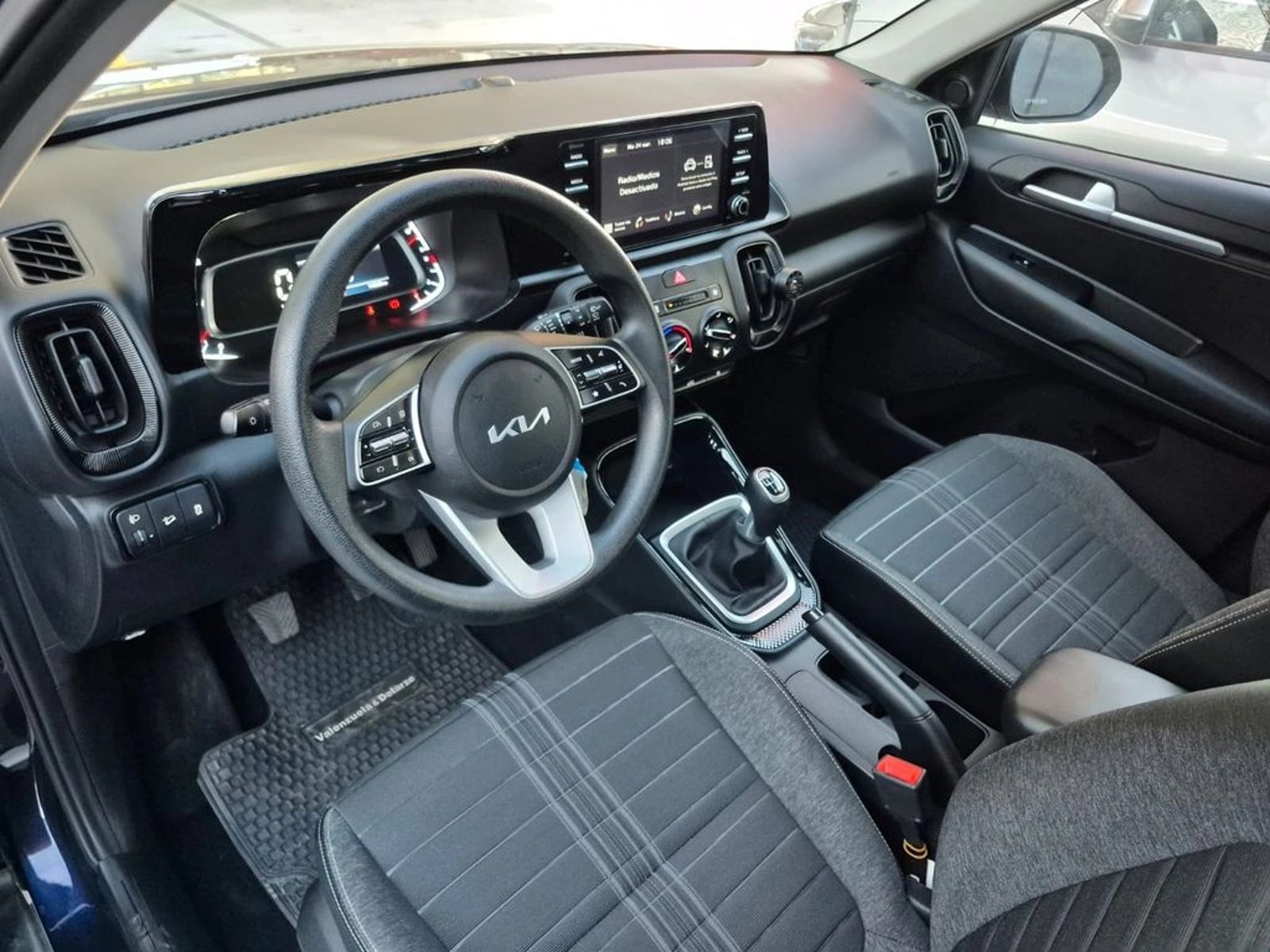 Kia SONET EX 1.5L 6MT (2373) 2025 - Foto 5 de 10