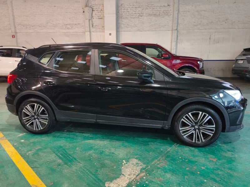SEAT ARONA FL TSI 1.0 AUT 2023 - Imagen 4 de 12