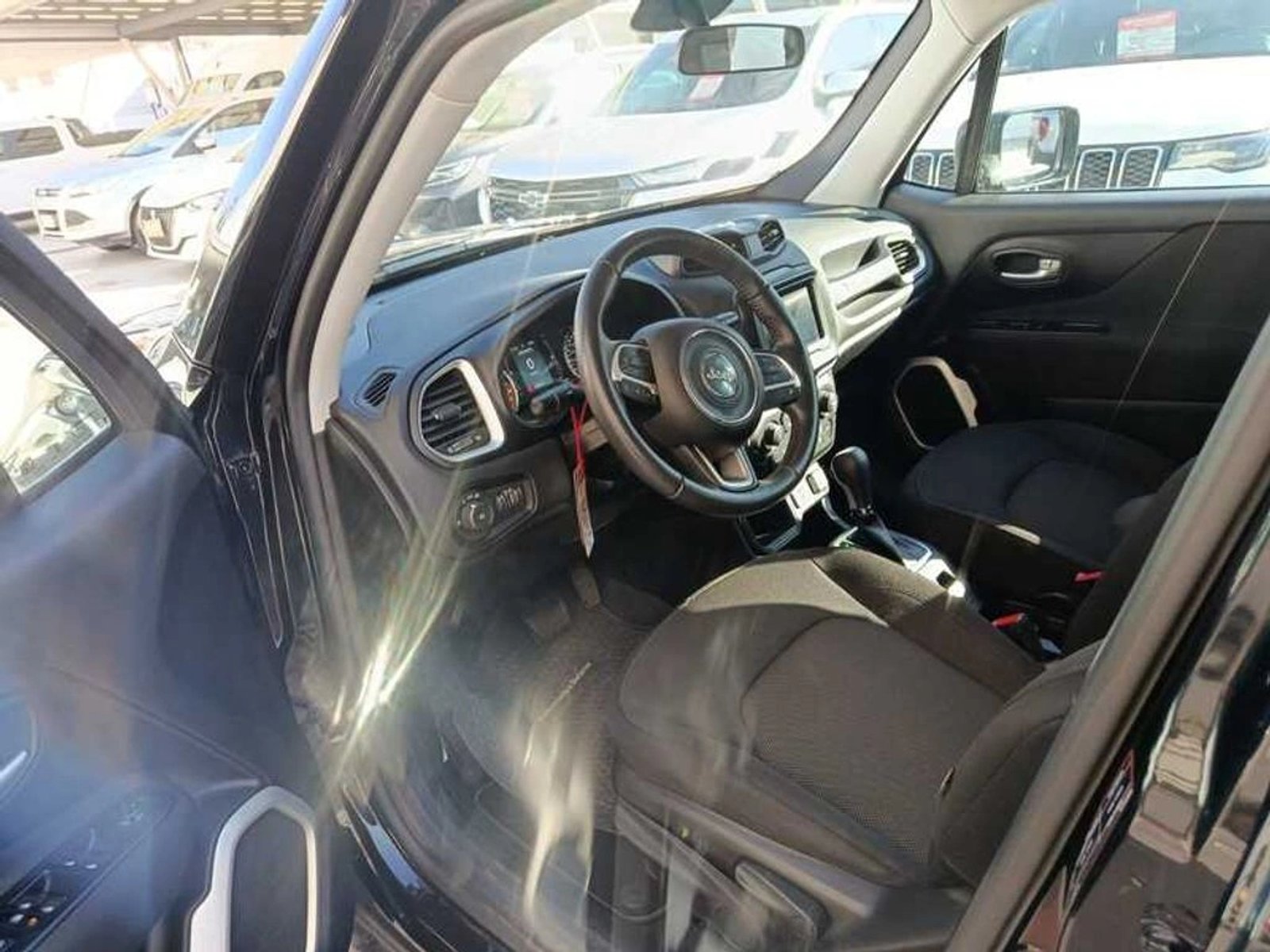 JEEP RENEGADE LX  AT 2022 - Imagen 9 de 18