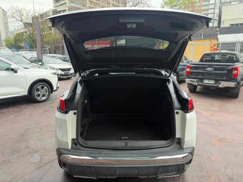 Peugeot 3008 GT LINE 1.6 2019 - Imagen 9 de 14