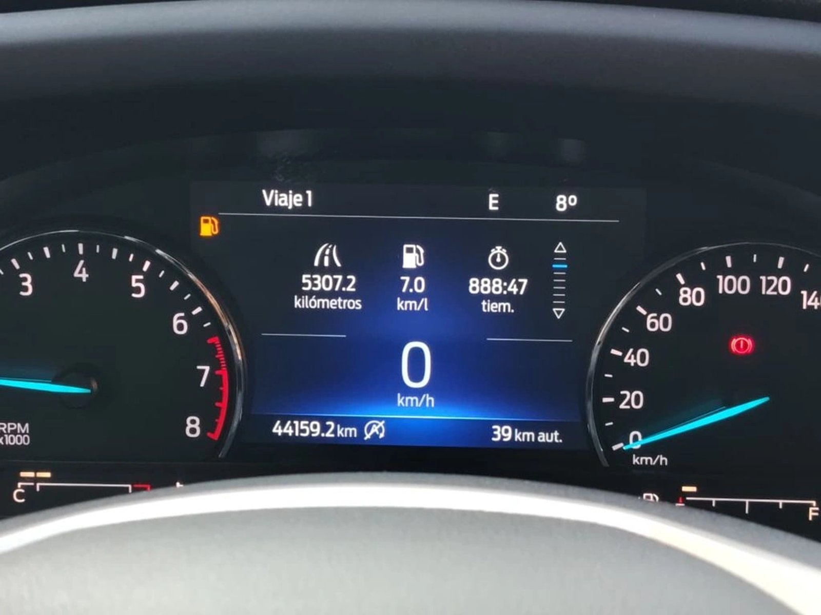 Ford EXPLORER LTD 2.3 AUT 2023 - Imagen 15 de 18
