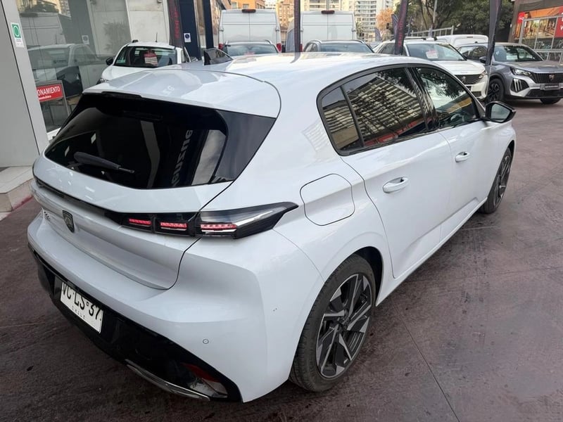 Peugeot 308 Allure Pack BlueHDi 130 EAT8 2025 - Imagen 4 de 14