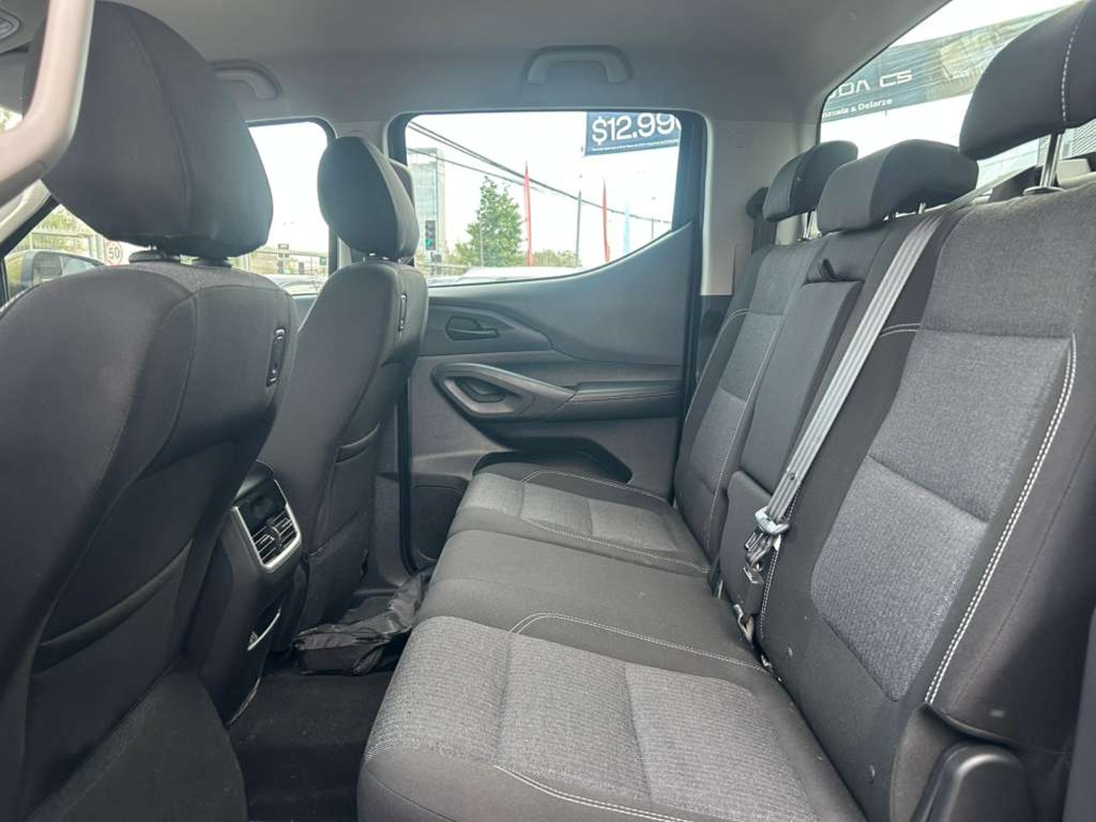 PEUGEOT LANDTREK Active BlueHDi 180 4x4 AT 2024 - Imagen 11 de 18