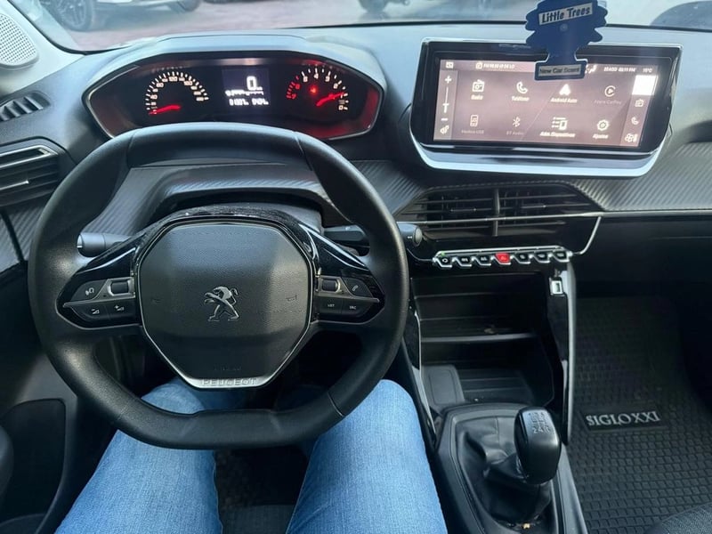 Peugeot 208 75 HP MT 1.2 2023 - Imagen 9 de 12