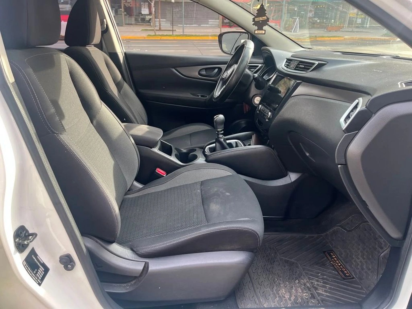 Nissan QASHQAI SENSE 2.0 2018 - Imagen 11 de 15
