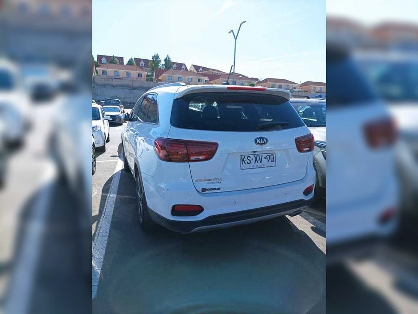 KIA SORENTO EX 2.4 M/T 2018 - Imagen 3 de 9