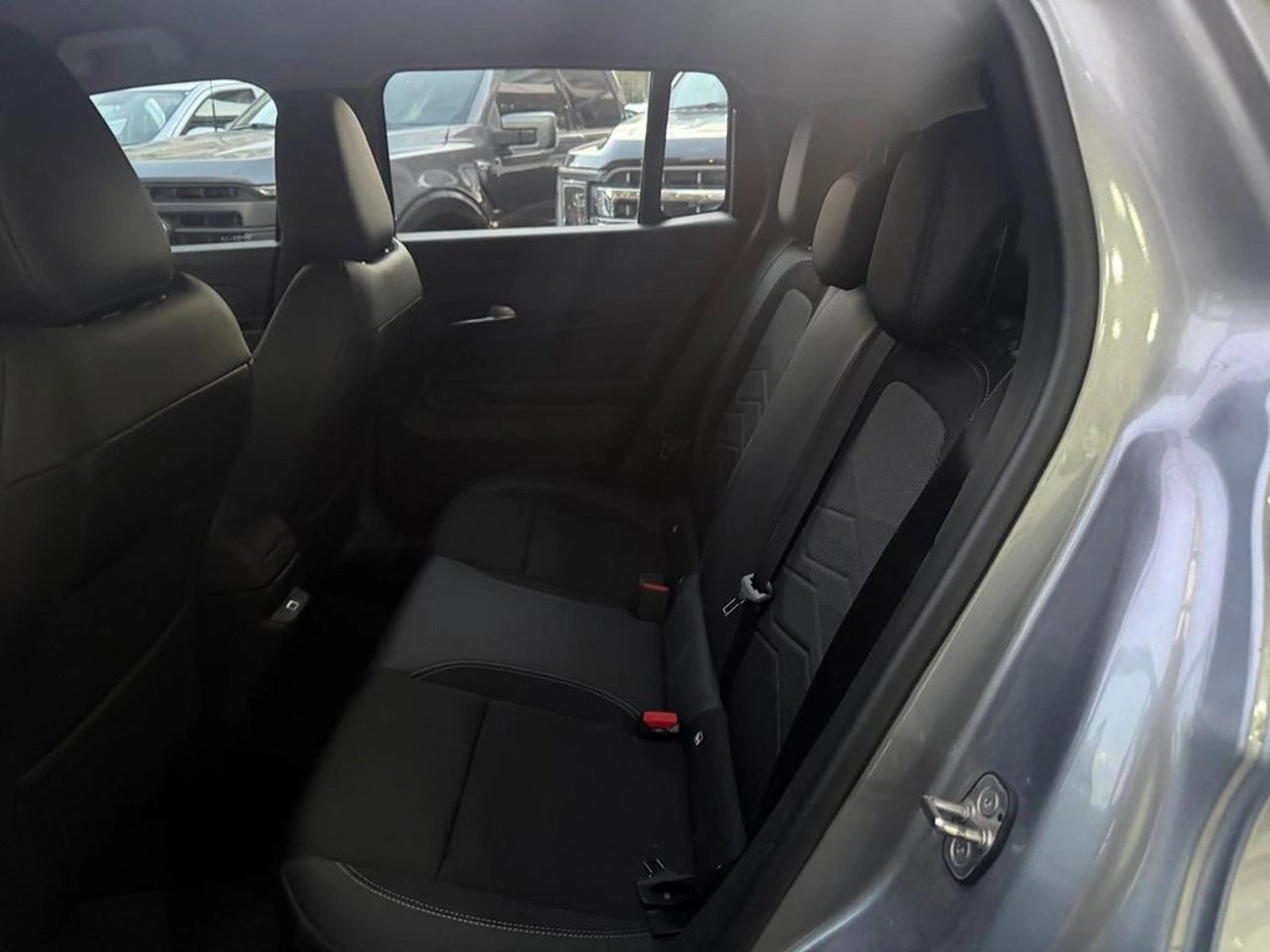 Jeep AVENGER ALTITUDE 1.2 AT 2026 - Imagen 11 de 13