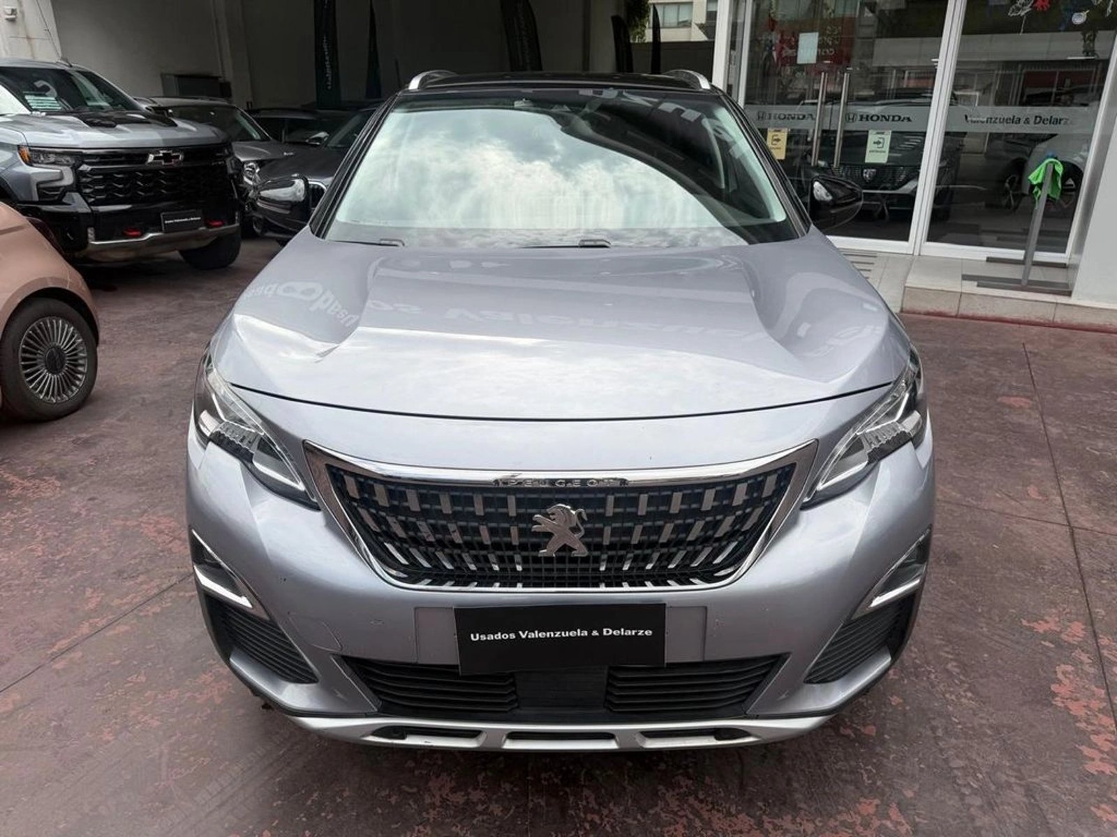 Peugeot 3008 ALLURE BLUEHDI 1.5 AT 2019 - Foto 2 de 10