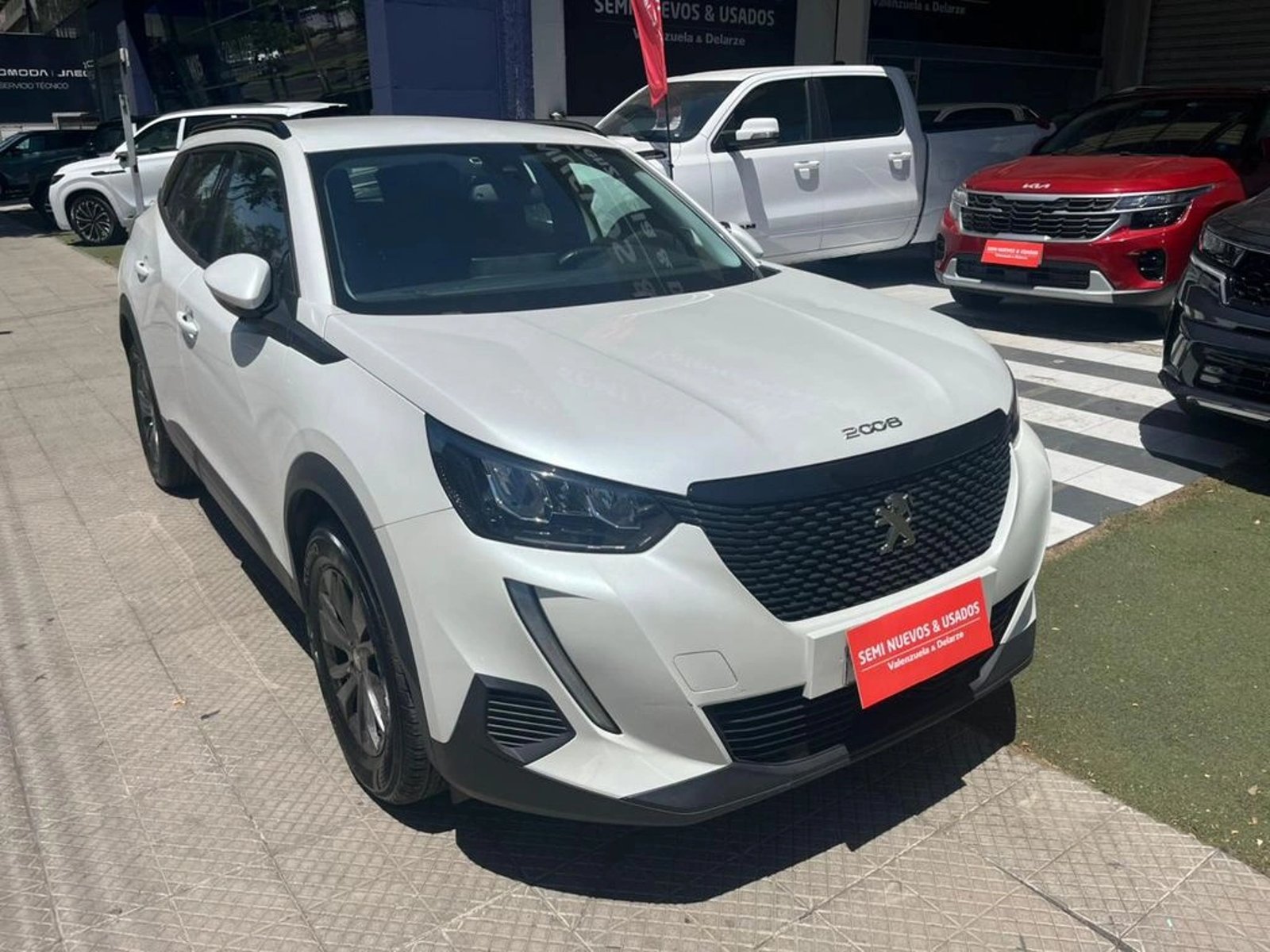 PEUGEOT 2008 Active Pack 2022 - Imagen 8 de 20
