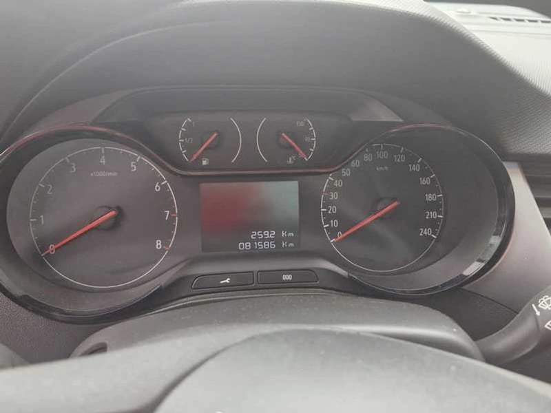 Opel CROSSLAND X 1.2 AUT 2019 - Imagen 6 de 6