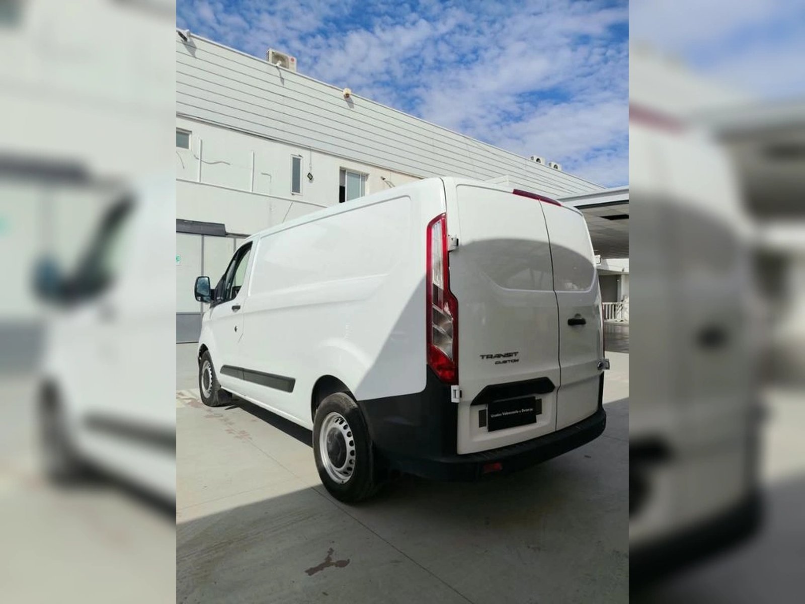 Ford TRANSIT CUSTOM 2.0 2024 - Imagen 9 de 15