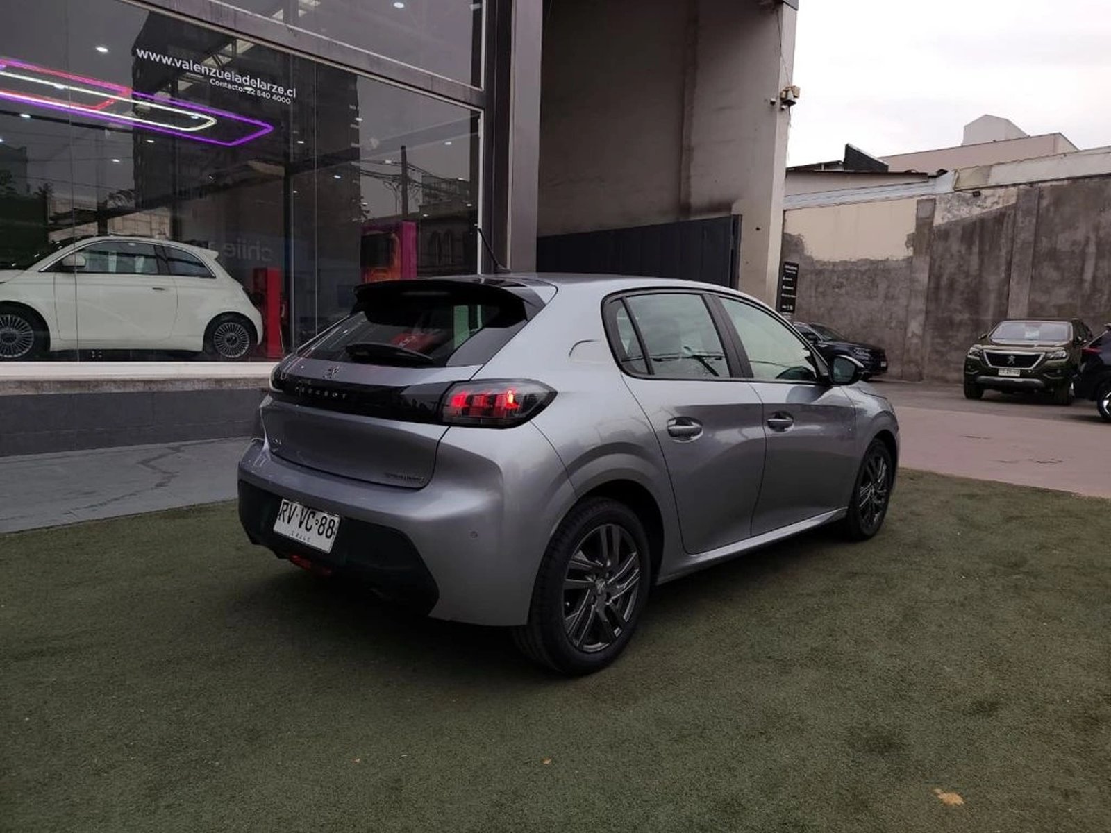 Peugeot 208 Active Pack Puretech 75 MT5 2022 - Imagen 5 de 15