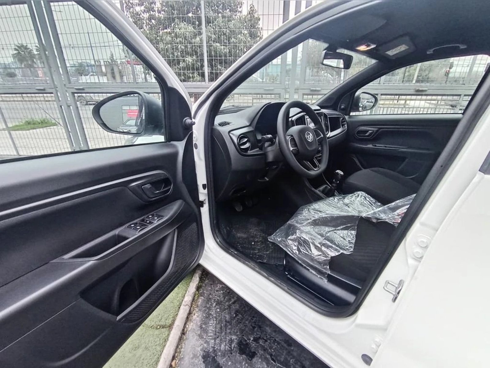 RAM 700 SLT DC 1.3 2026 - Imagen 7 de 11