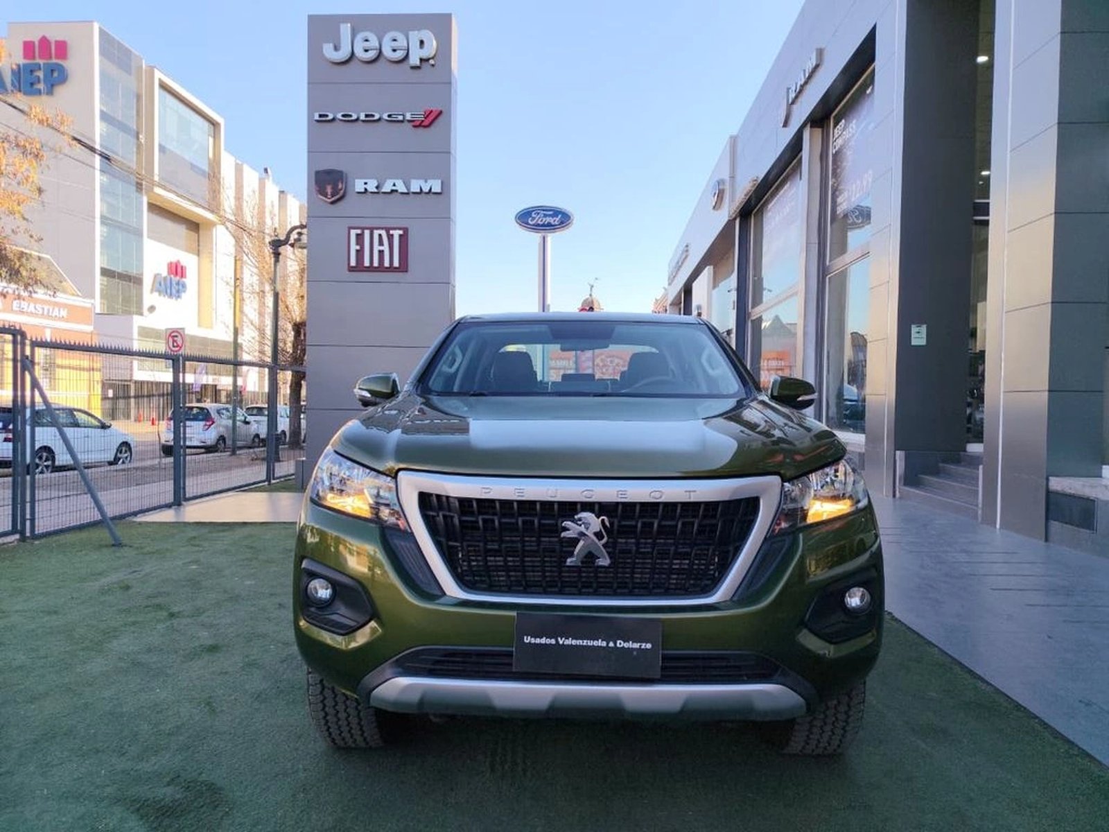 Peugeot LANDTREK Active BlueHDi 180 4x4 2024 - Foto 2 de 15