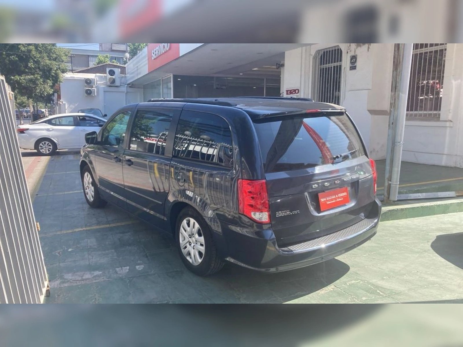 Dodge GRAND CARAVAN 3.6 AUT. 2014 - Foto 4 de 9