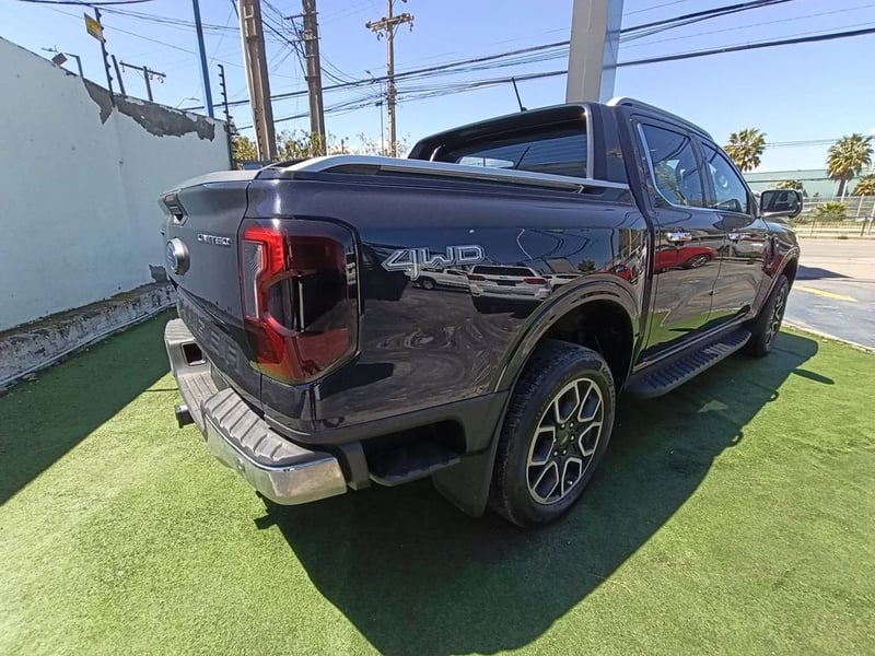 Ford RANGER Limited 4x4 3.0L AT 2024 - Imagen 4 de 17