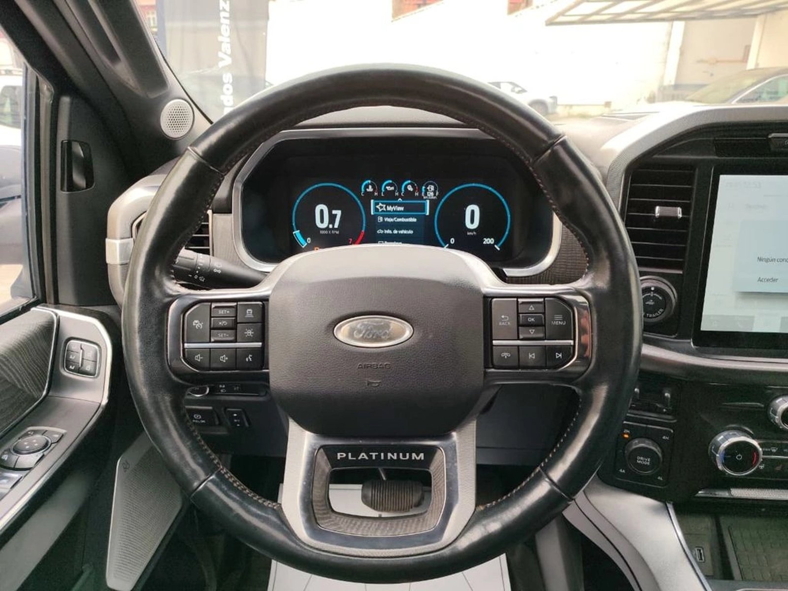 Ford F-150 Platinum 4WD AT 2023 - Imagen 15 de 17
