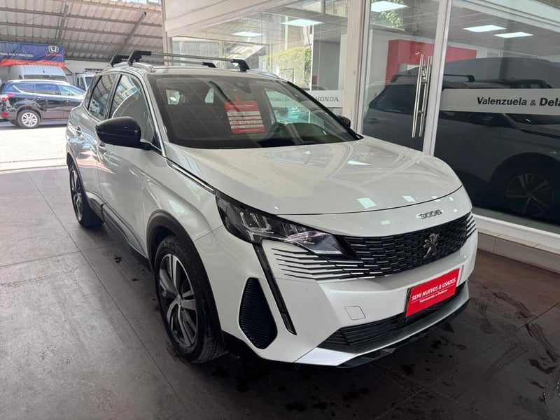 Peugeot 3008 Active Pack BlueHDI 130 MT6 2022 - Imagen 3 de 11
