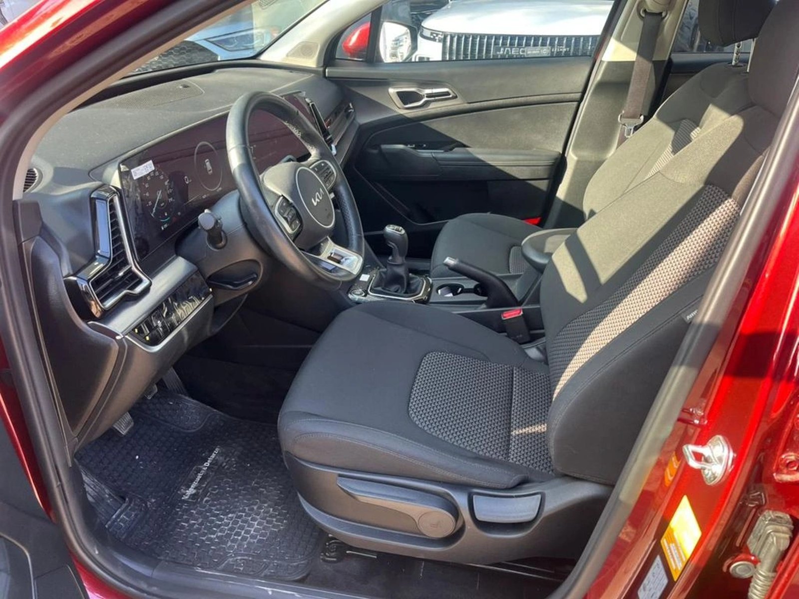 KIA SPORTAGE EX 2.0L 6MT GSL (2185) 2025 - Imagen 10 de 20