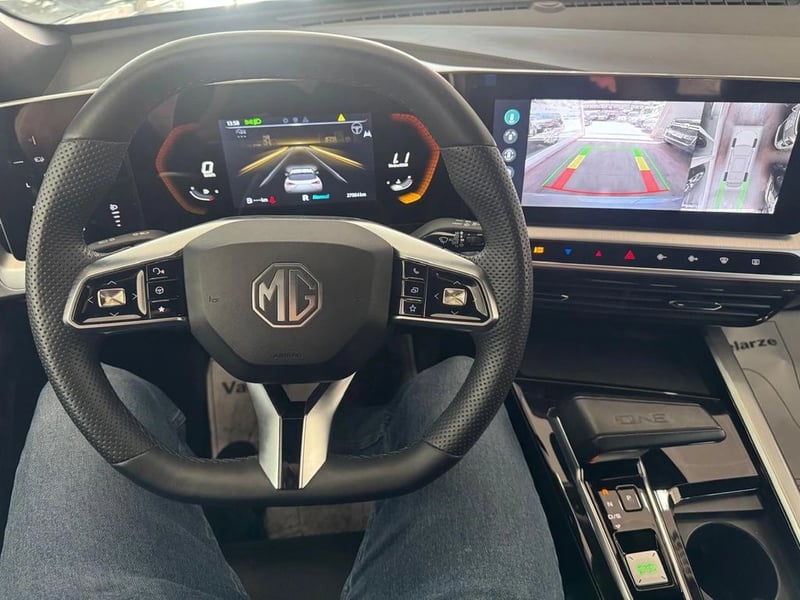 MG ONE 1.5T DLX 4X2 CVT AT 5P 2024 - Imagen 10 de 12