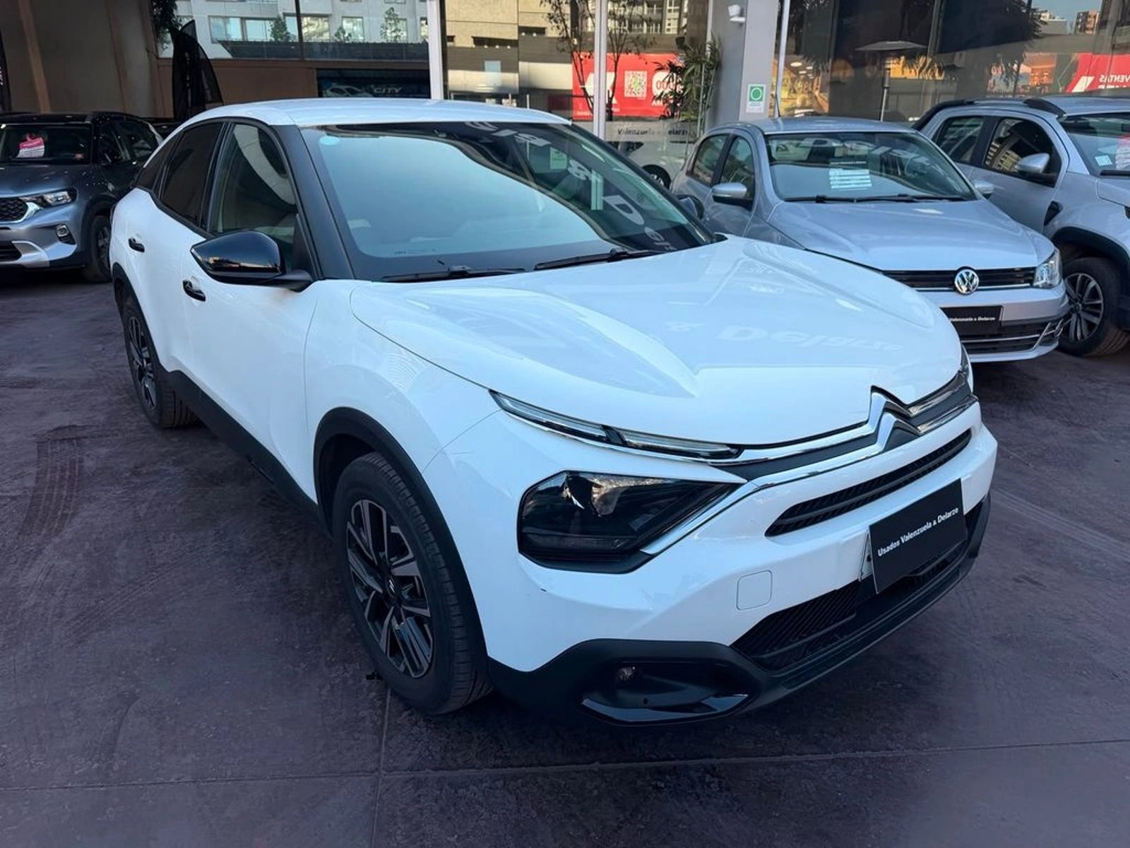 Citroën C4 1.2 AT 2023 - Foto 3 de 13