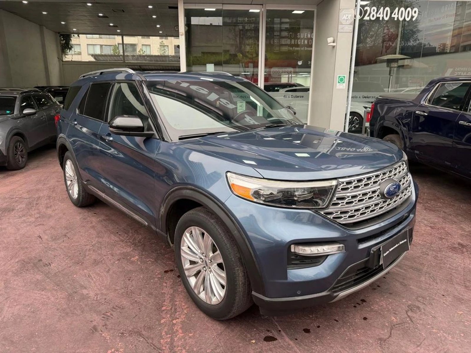 Ford EXPLORER 2.3 ECOBOOST LIMITED 4X4 AT 5P 2020 - Imagen 3 de 15