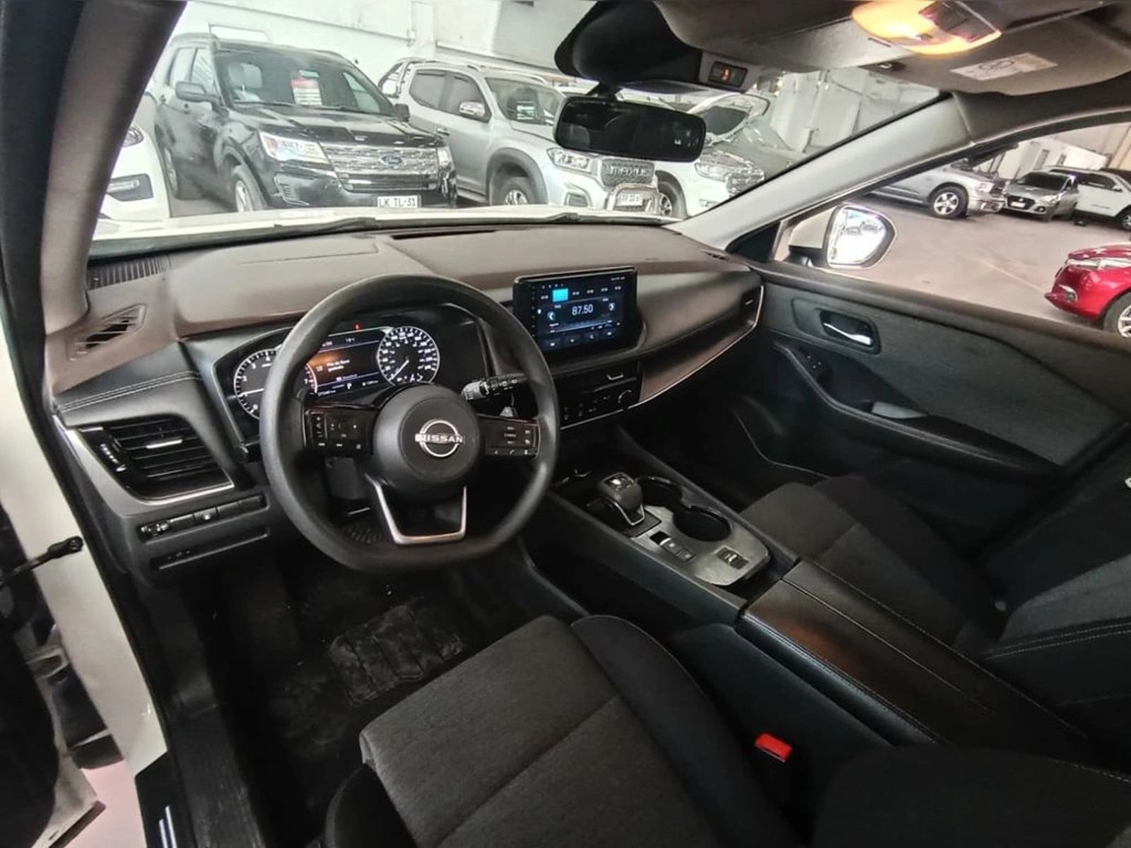 Nissan X-TRAIL 4X2 2.5 AUT 2023 - Imagen 10 de 15
